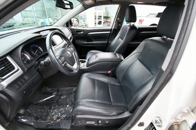 used 2016 Toyota Highlander car, priced at $18,250