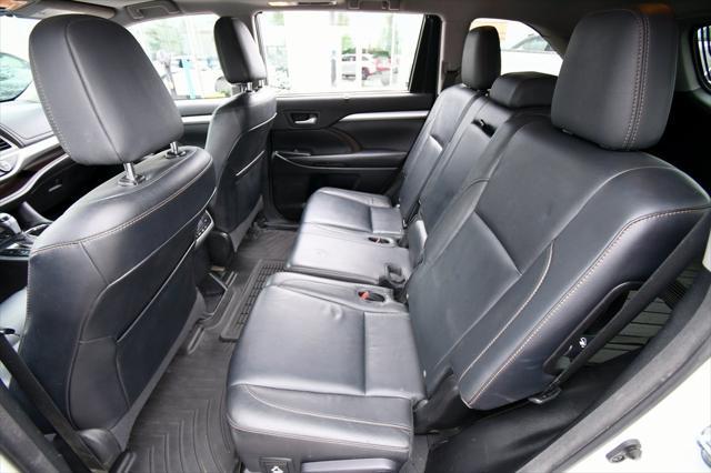 used 2016 Toyota Highlander car, priced at $18,250