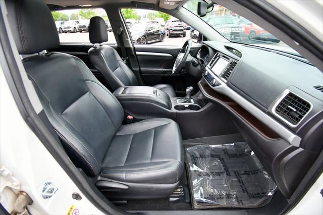 used 2016 Toyota Highlander car, priced at $18,250