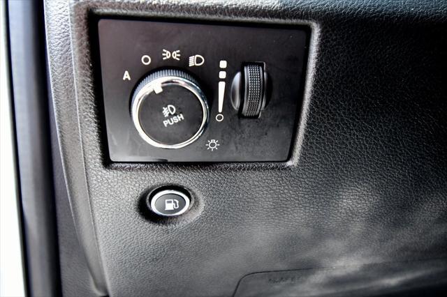 used 2019 Jeep Grand Cherokee car, priced at $23,300