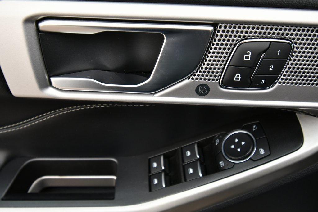 used 2022 Ford Explorer car, priced at $32,500