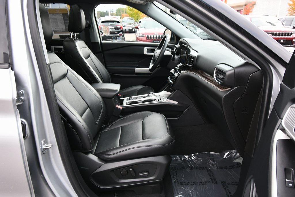 used 2022 Ford Explorer car, priced at $32,500