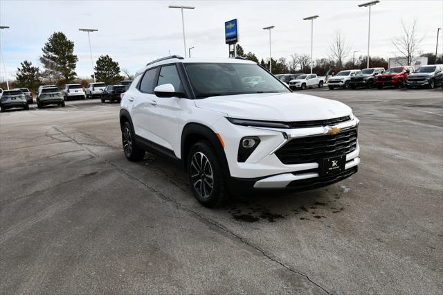 new 2025 Chevrolet TrailBlazer car, priced at $27,475