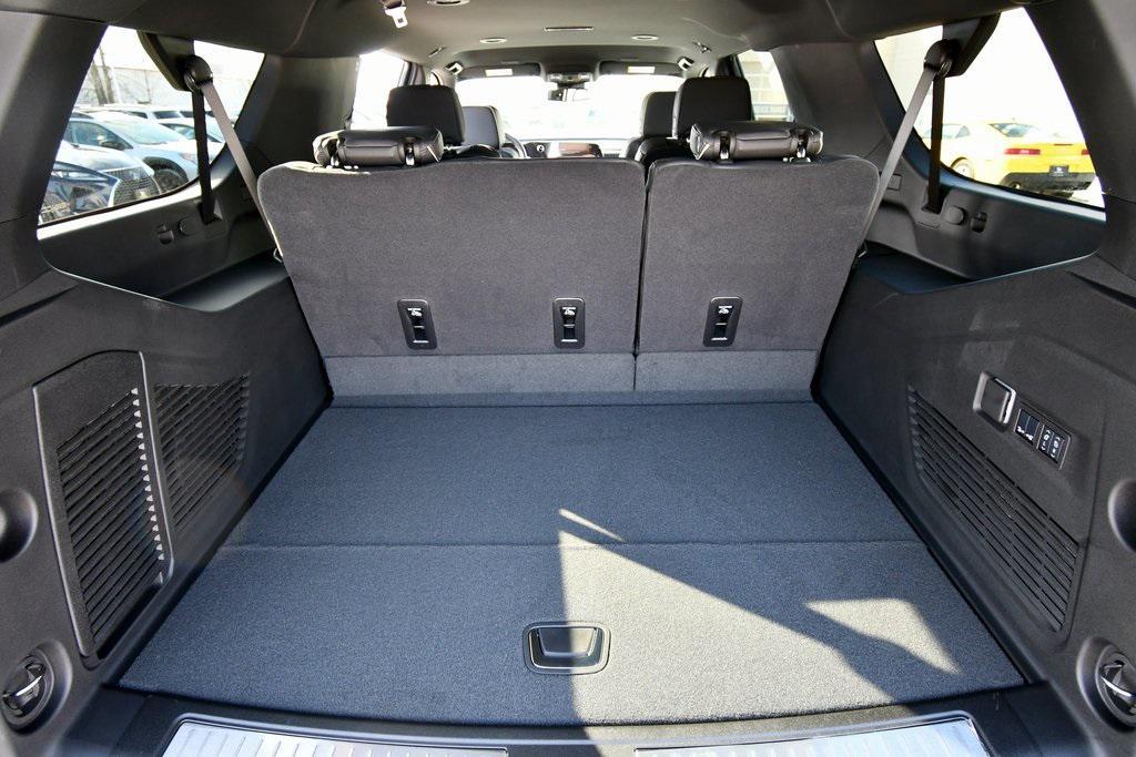 new 2025 Chevrolet Suburban car, priced at $79,115