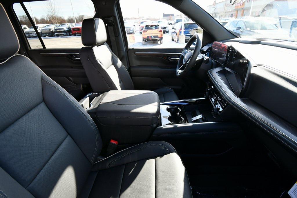 new 2025 Chevrolet Suburban car, priced at $79,115