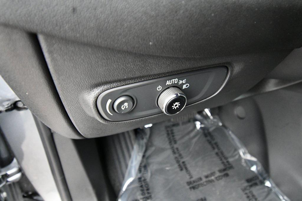 used 2023 Chevrolet Equinox car, priced at $26,000