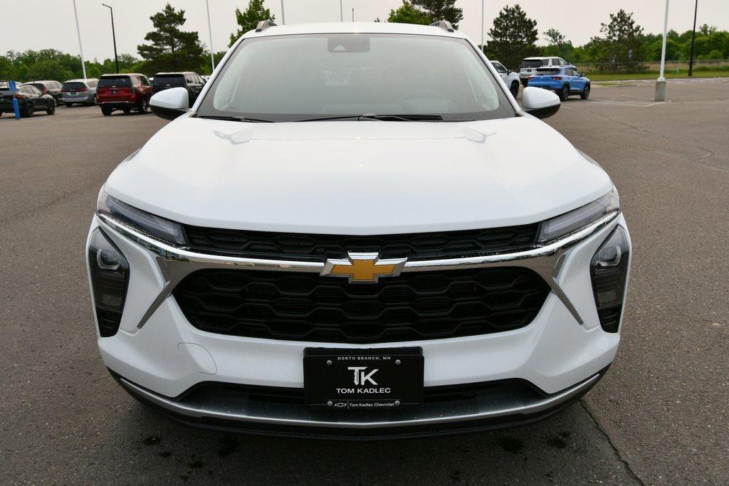 new 2025 Chevrolet Trax car, priced at $23,985