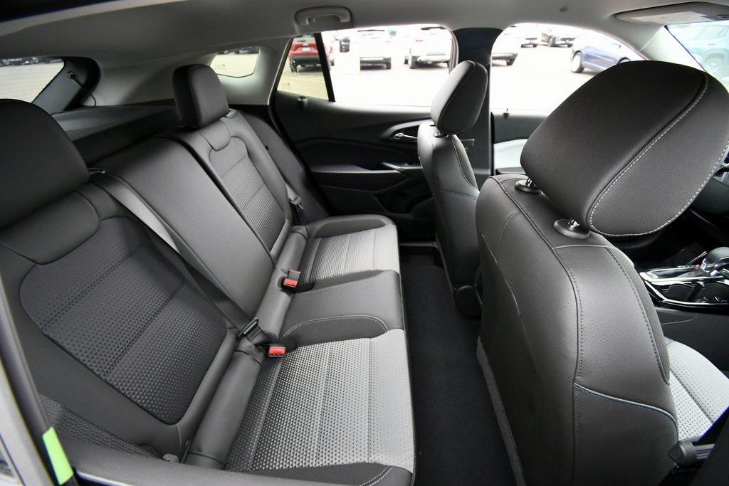 new 2025 Chevrolet Trax car, priced at $23,885
