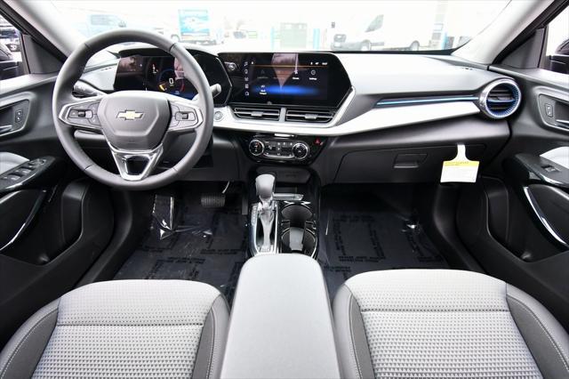 new 2025 Chevrolet Trax car, priced at $25,385