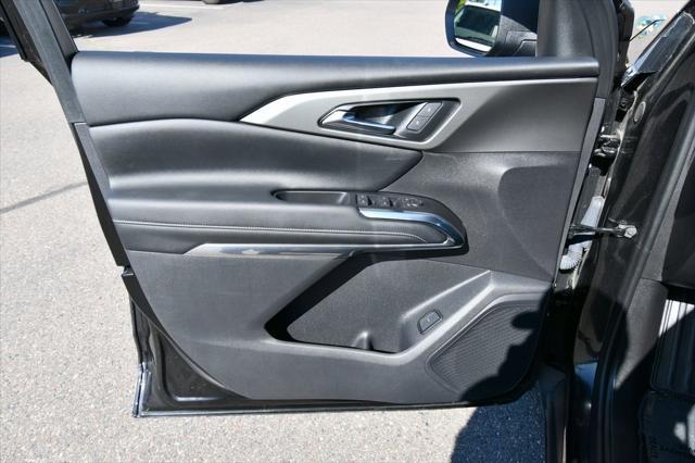 used 2024 Chevrolet Traverse car, priced at $38,000