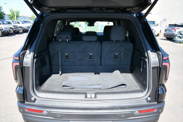 used 2024 Chevrolet Traverse car, priced at $38,000