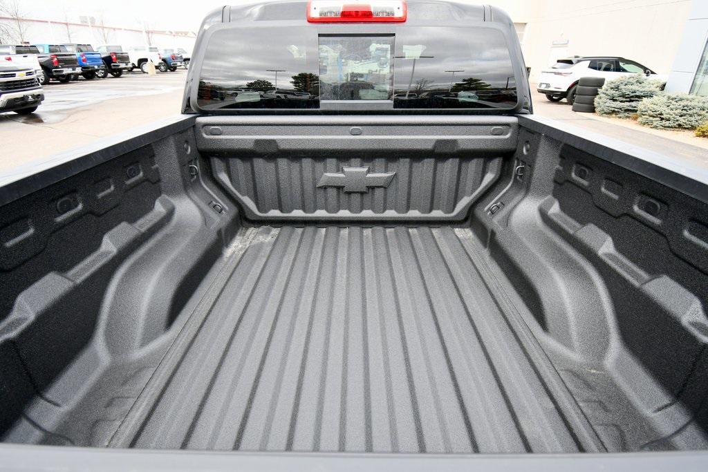 new 2025 Chevrolet Colorado car, priced at $49,090