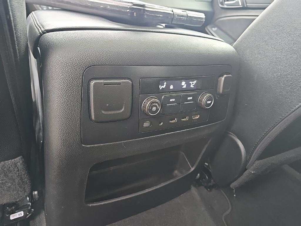 used 2020 GMC Yukon XL car, priced at $38,997