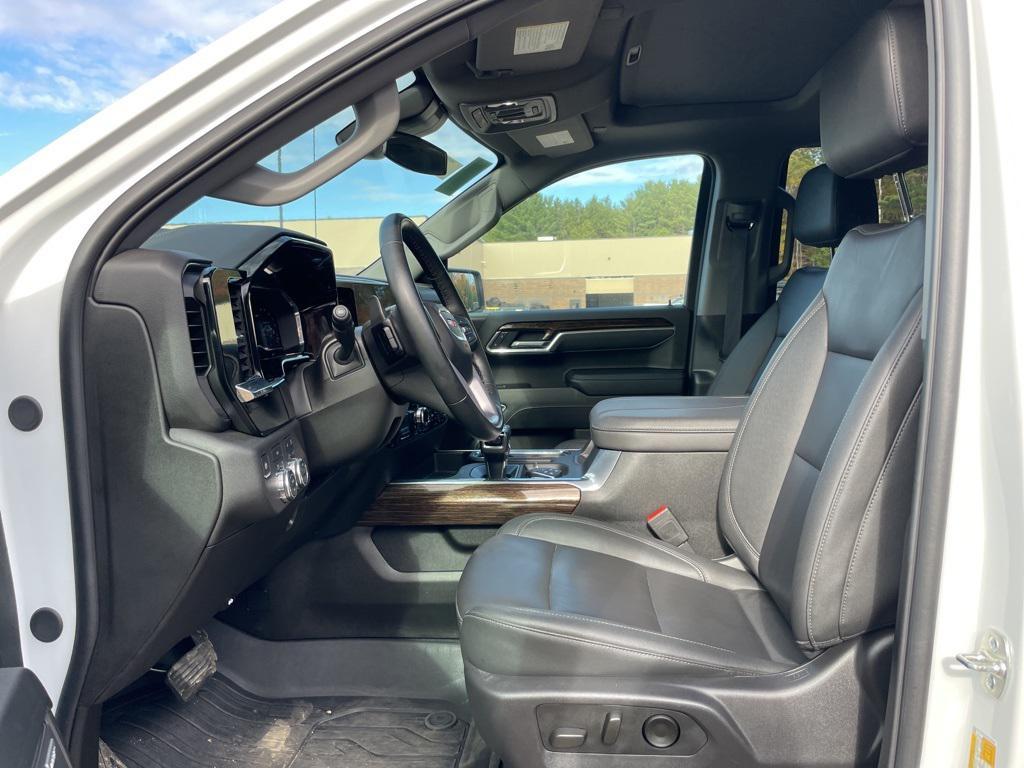 used 2025 GMC Sierra 1500 car, priced at $52,997