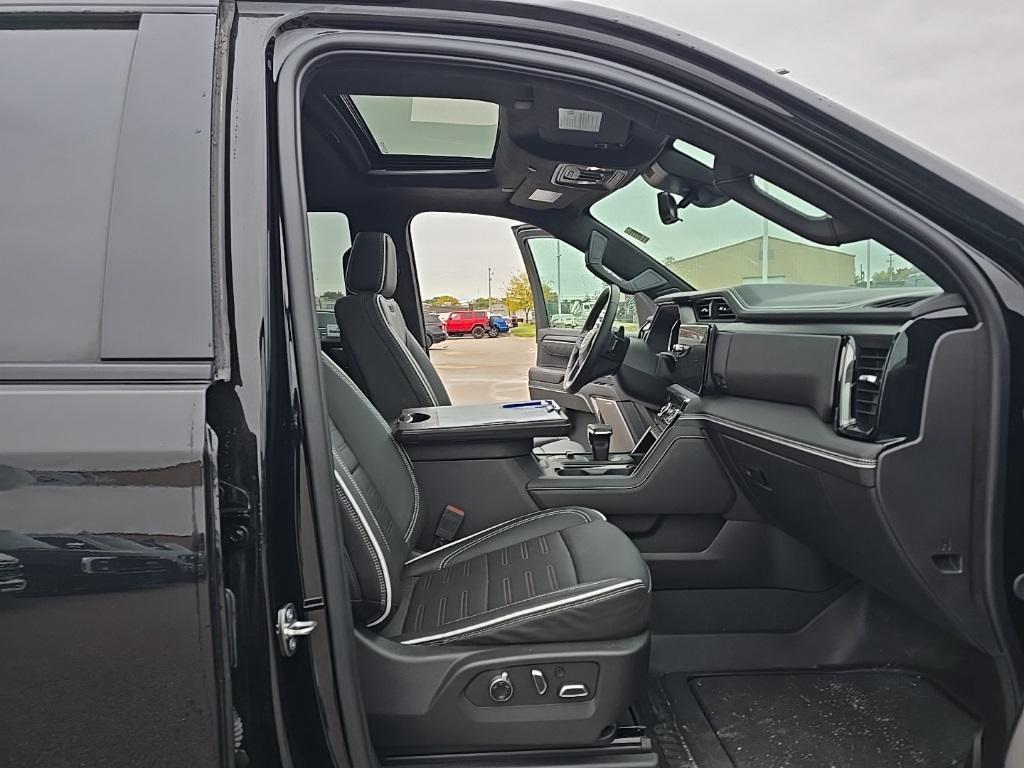 used 2024 GMC Sierra 1500 car, priced at $65,998