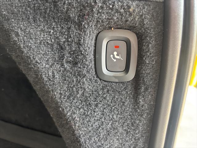 used 2022 Volvo XC90 Recharge Plug-In Hybrid car, priced at $41,997