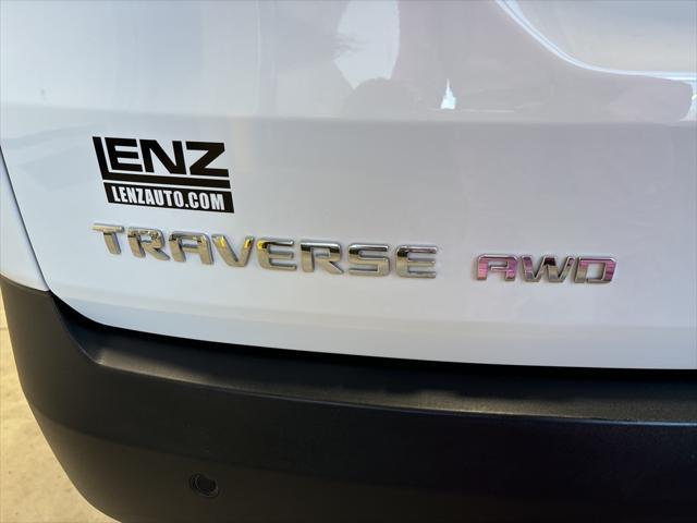 used 2020 Chevrolet Traverse car, priced at $21,498