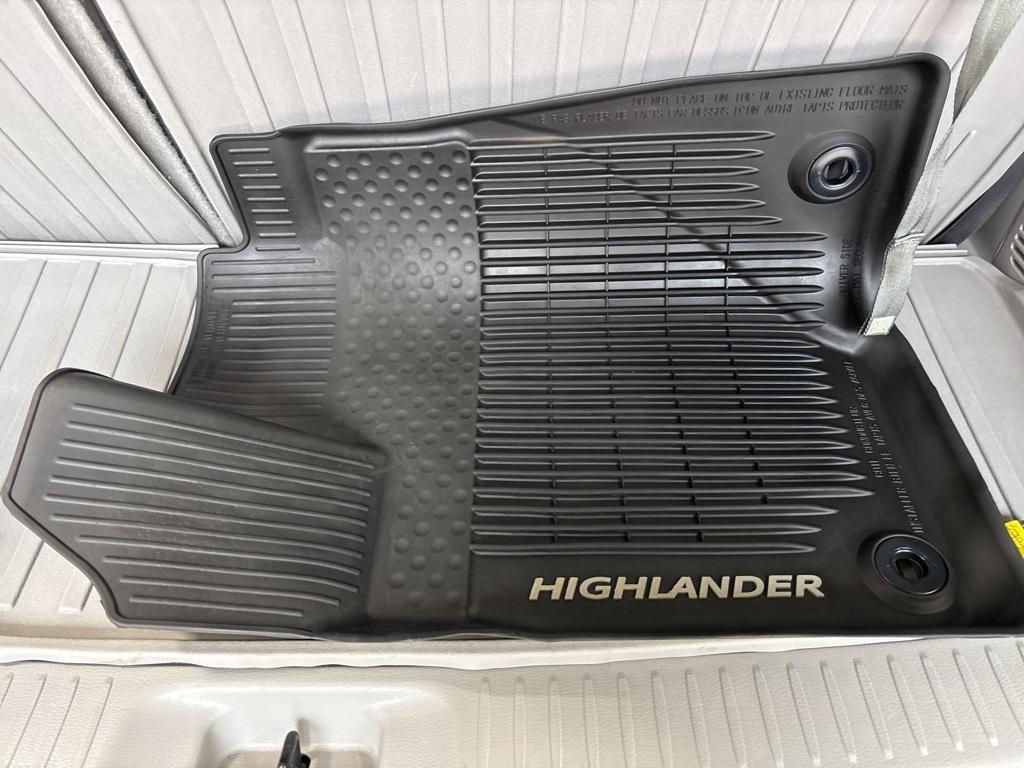 used 2019 Toyota Highlander car, priced at $28,891