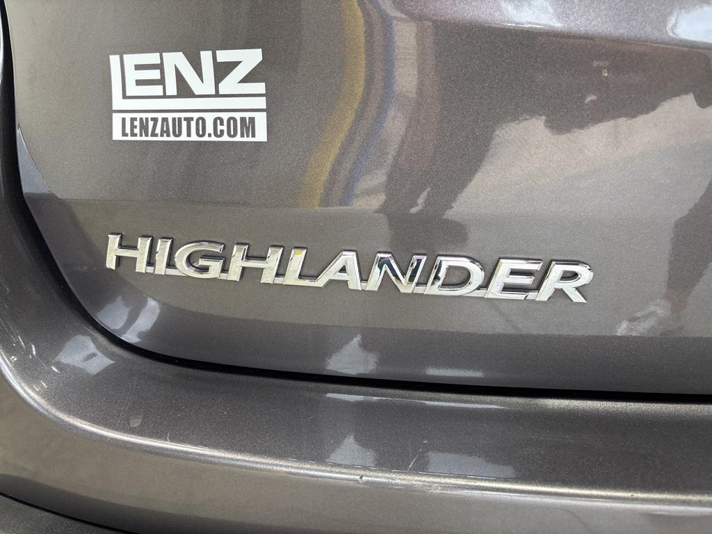 used 2019 Toyota Highlander car, priced at $28,891