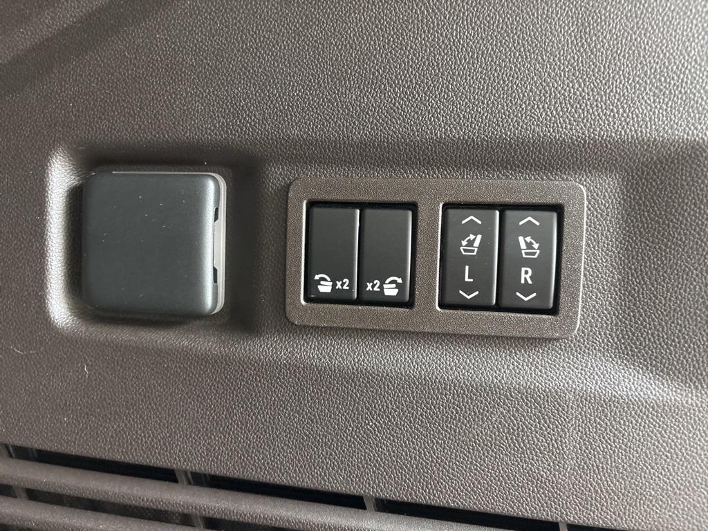 used 2023 GMC Yukon car, priced at $66,997
