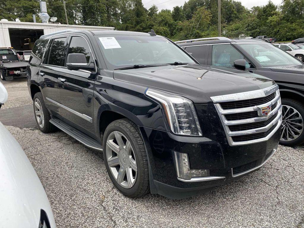used 2020 Cadillac Escalade car, priced at $34,614