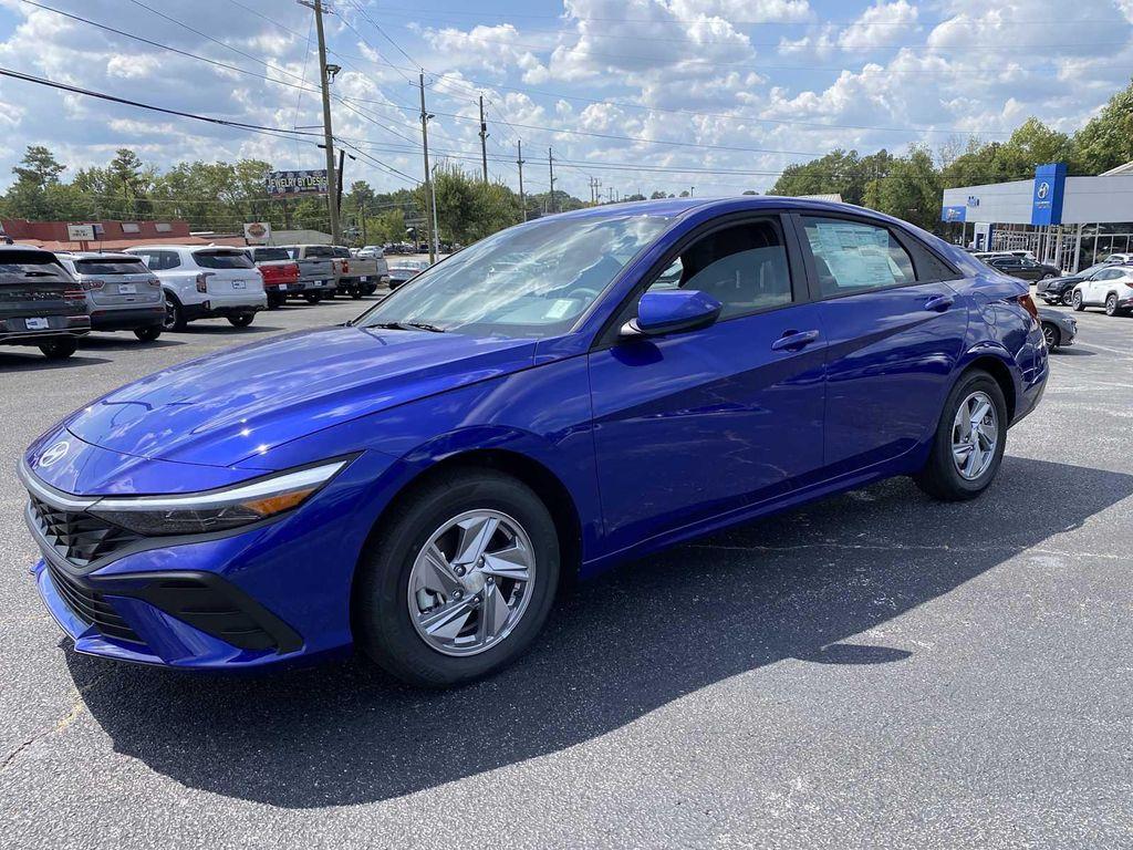 new 2025 Hyundai Elantra car, priced at $23,047