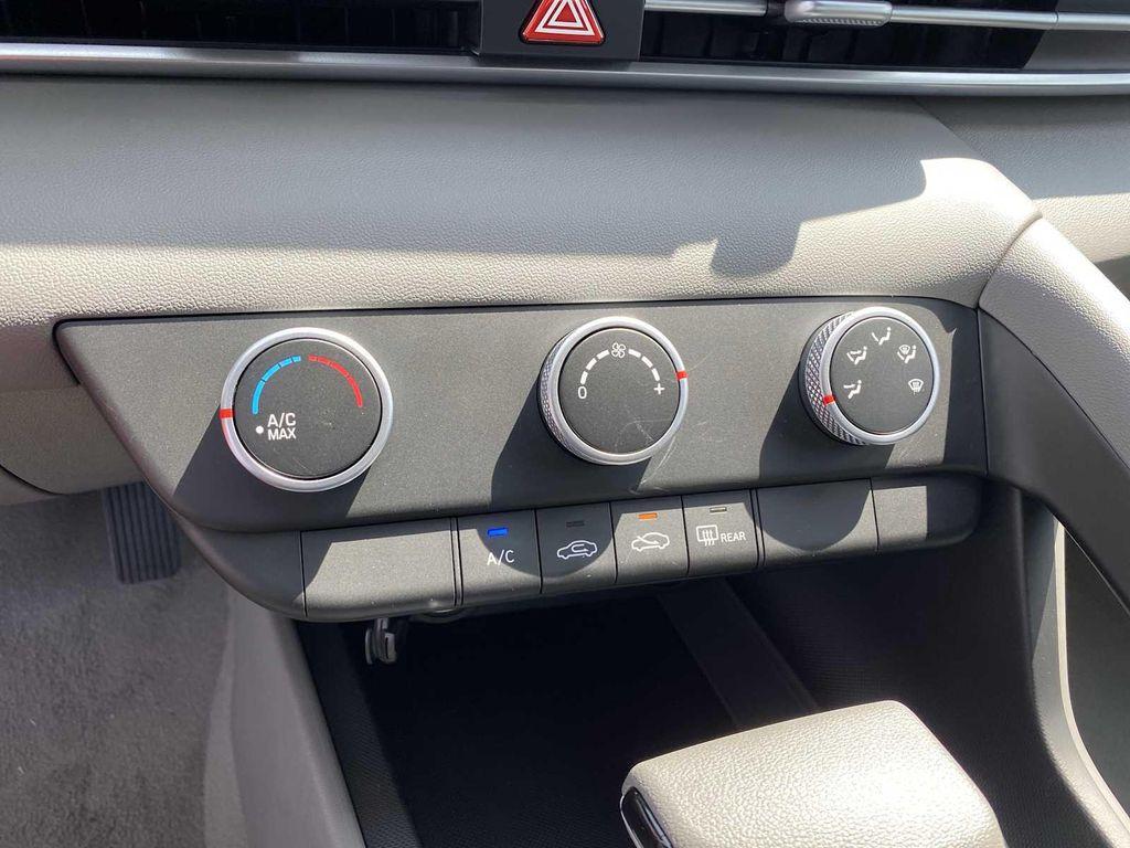 new 2025 Hyundai Elantra car, priced at $23,047