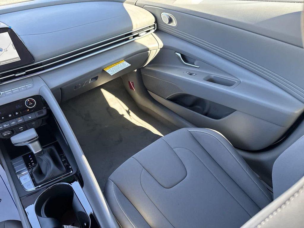 new 2025 Hyundai Elantra car, priced at $26,390