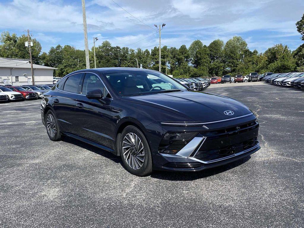 used 2025 Hyundai Sonata Hybrid car, priced at $32,515