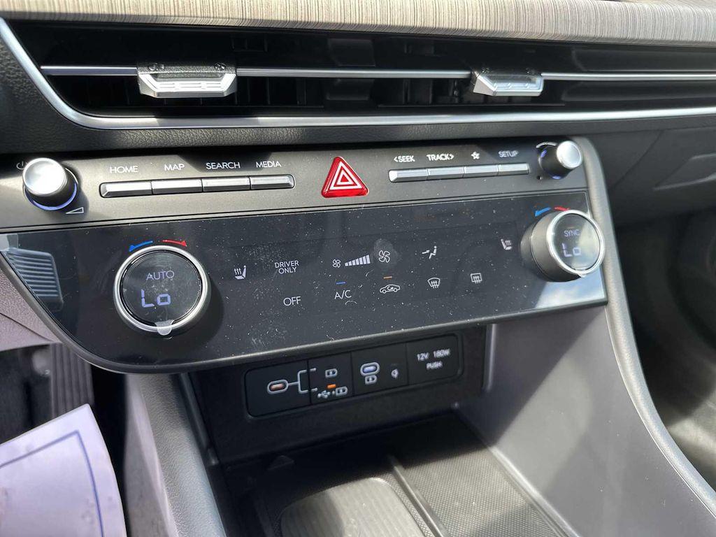 new 2025 Hyundai Sonata Hybrid car, priced at $30,431