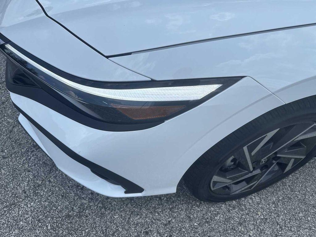 new 2025 Hyundai ELANTRA HEV car, priced at $25,928
