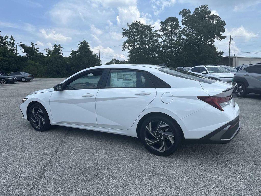 new 2025 Hyundai ELANTRA HEV car, priced at $25,928