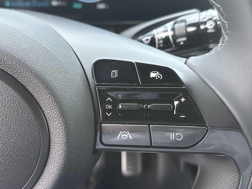 new 2025 Hyundai ELANTRA HEV car, priced at $25,928