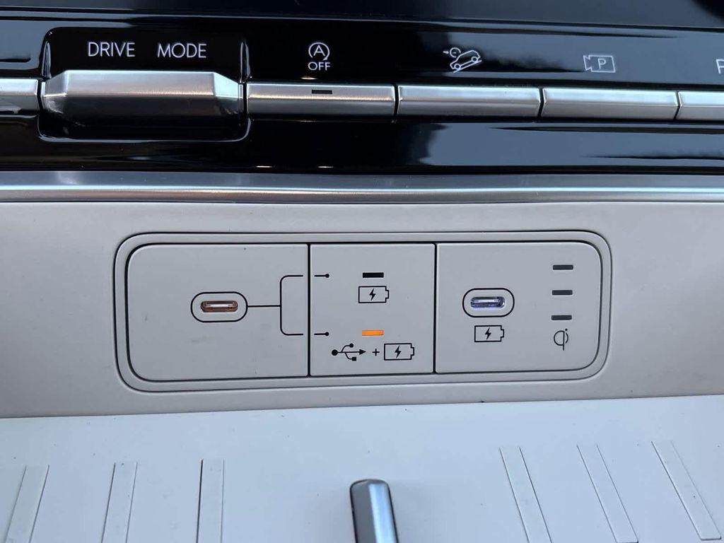 new 2025 Hyundai Santa Fe car, priced at $33,163