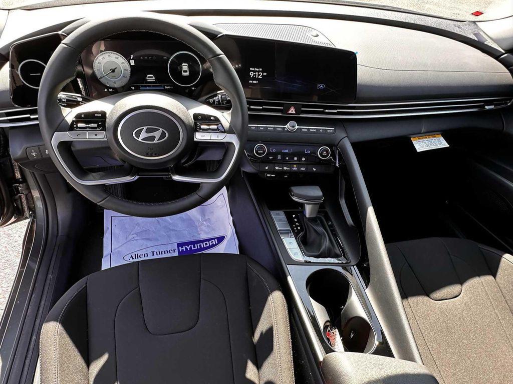 new 2025 Hyundai Elantra car, priced at $26,382
