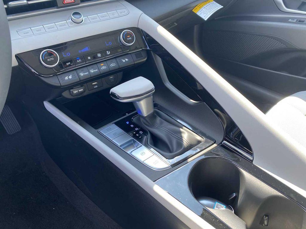 new 2025 Hyundai ELANTRA HEV car, priced at $27,573