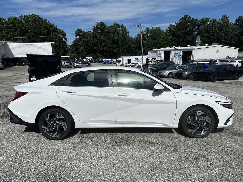 new 2025 Hyundai ELANTRA HEV car, priced at $27,986