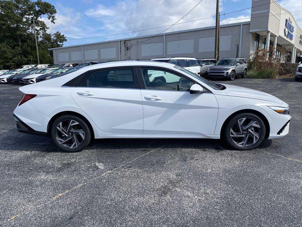 new 2025 Hyundai ELANTRA HEV car, priced at $28,008