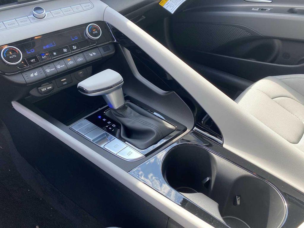 new 2025 Hyundai ELANTRA HEV car, priced at $28,008