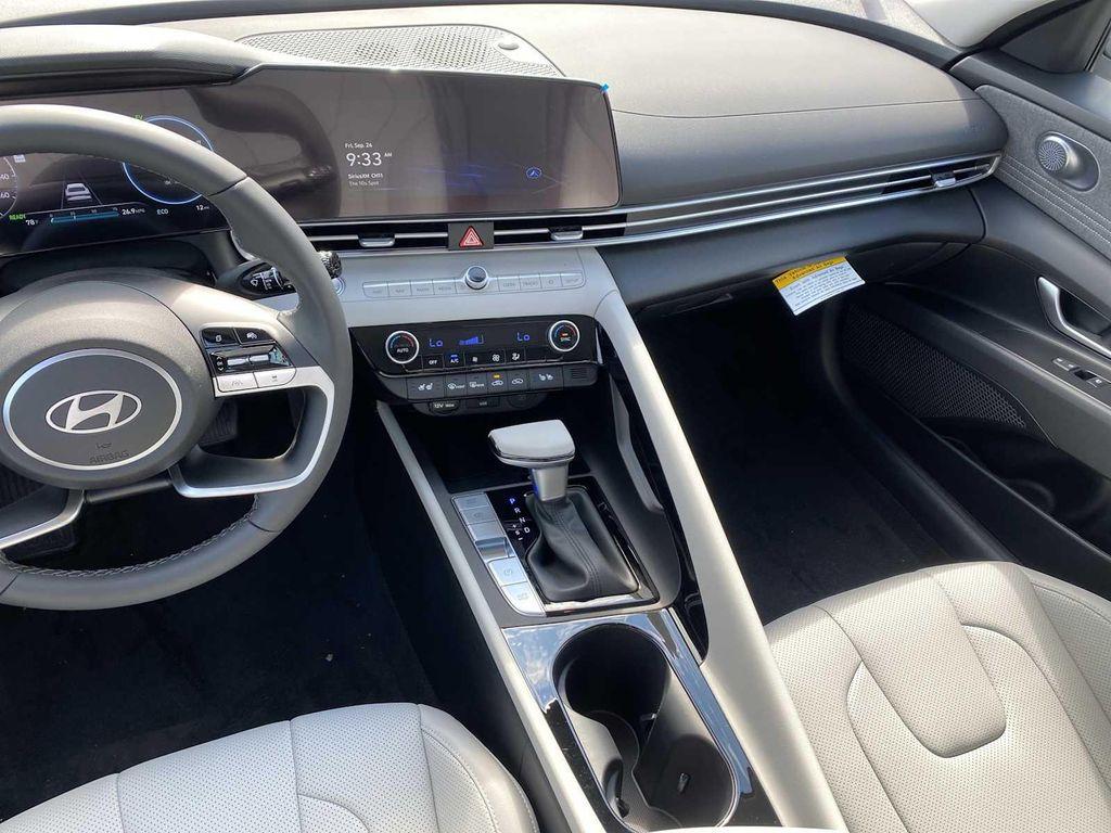 new 2025 Hyundai ELANTRA HEV car, priced at $28,008