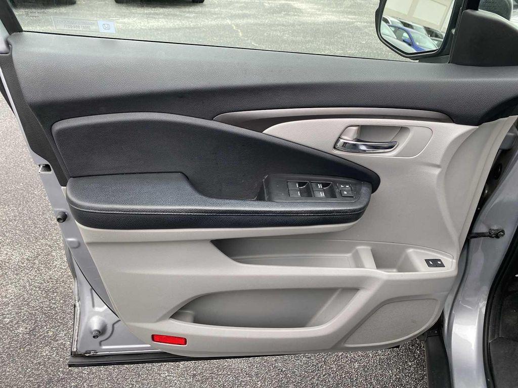 used 2017 Honda Pilot car, priced at $15,800