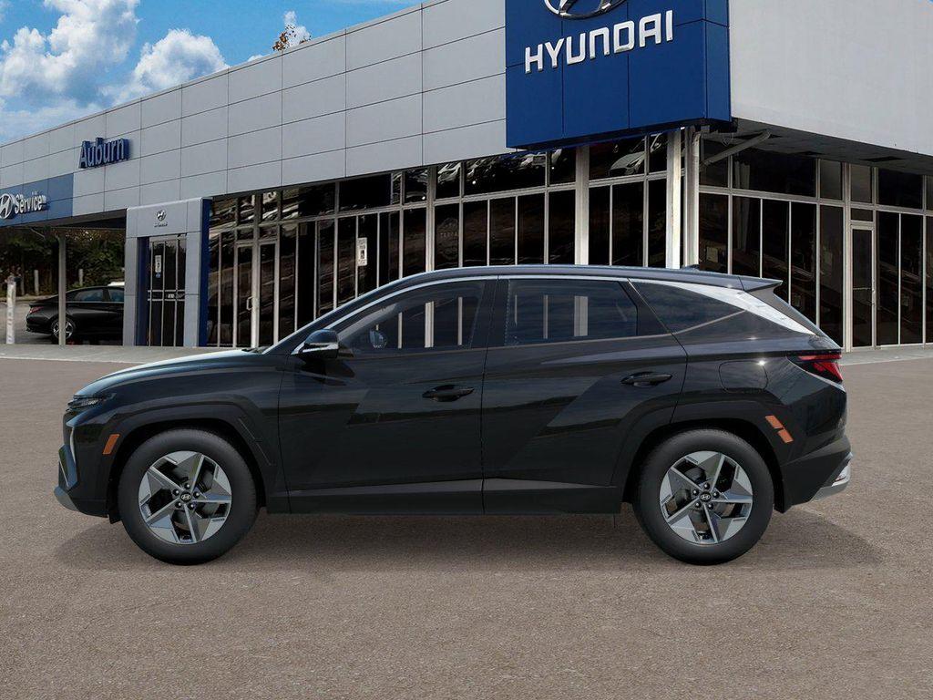 new 2026 Hyundai TUCSON Hybrid car, priced at $33,136
