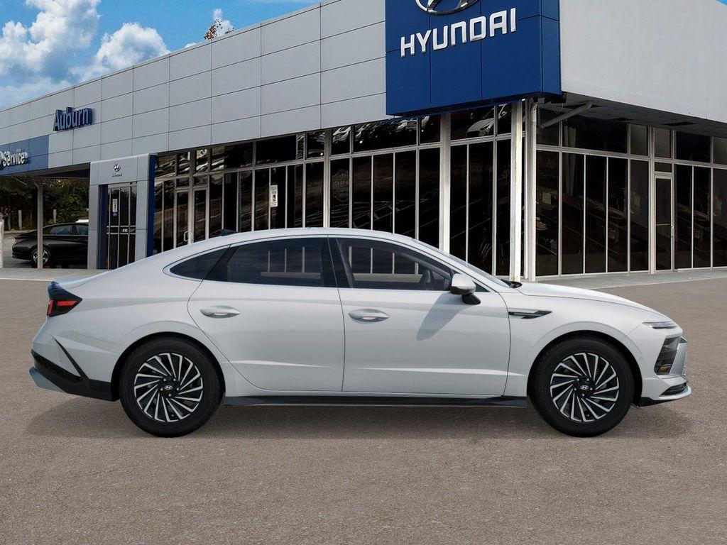 new 2025 Hyundai Sonata Hybrid car, priced at $37,147