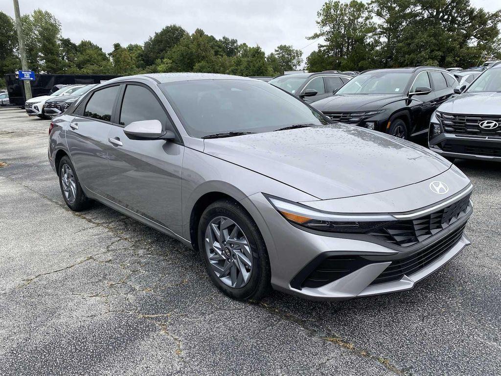 used 2025 Hyundai ELANTRA HEV car, priced at $23,075