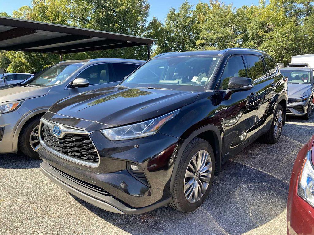 used 2022 Toyota Highlander Hybrid car, priced at $39,972