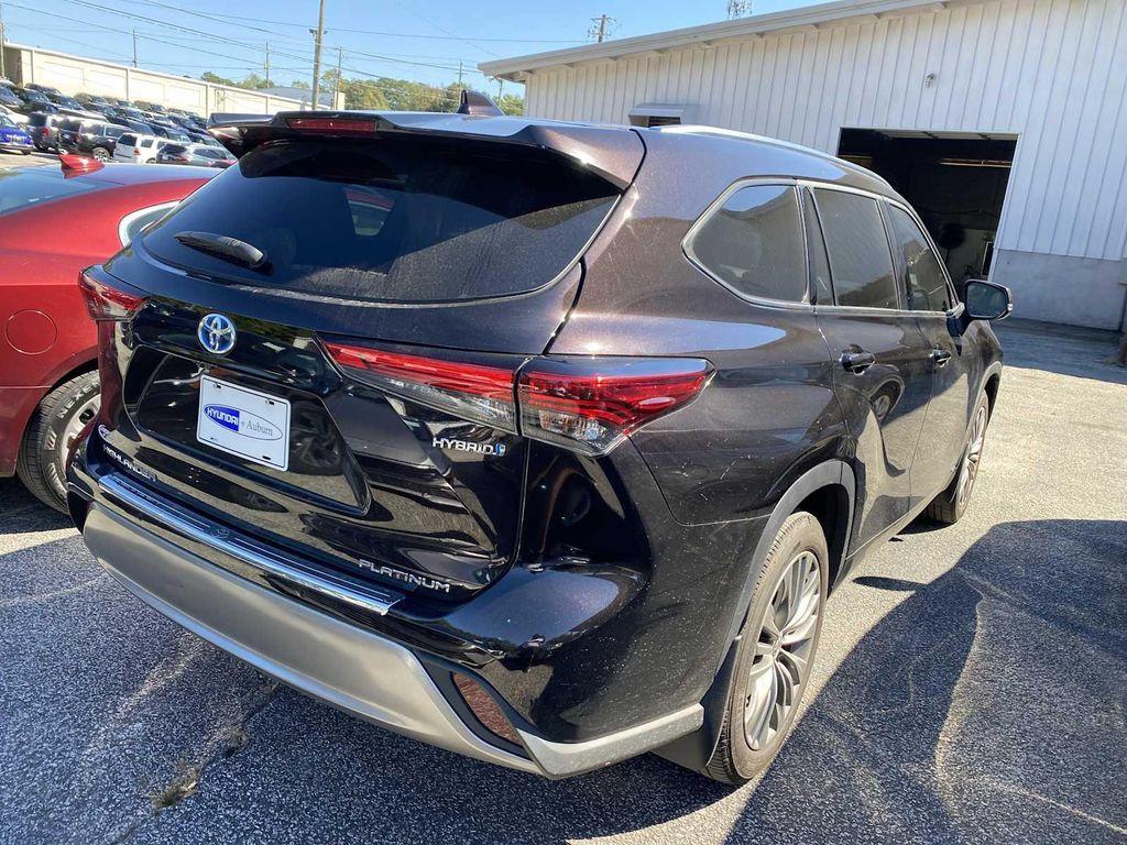 used 2022 Toyota Highlander Hybrid car, priced at $39,972