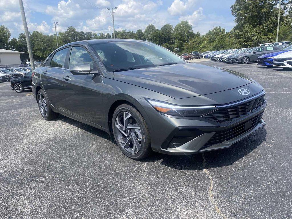 new 2025 Hyundai Elantra car, priced at $27,201