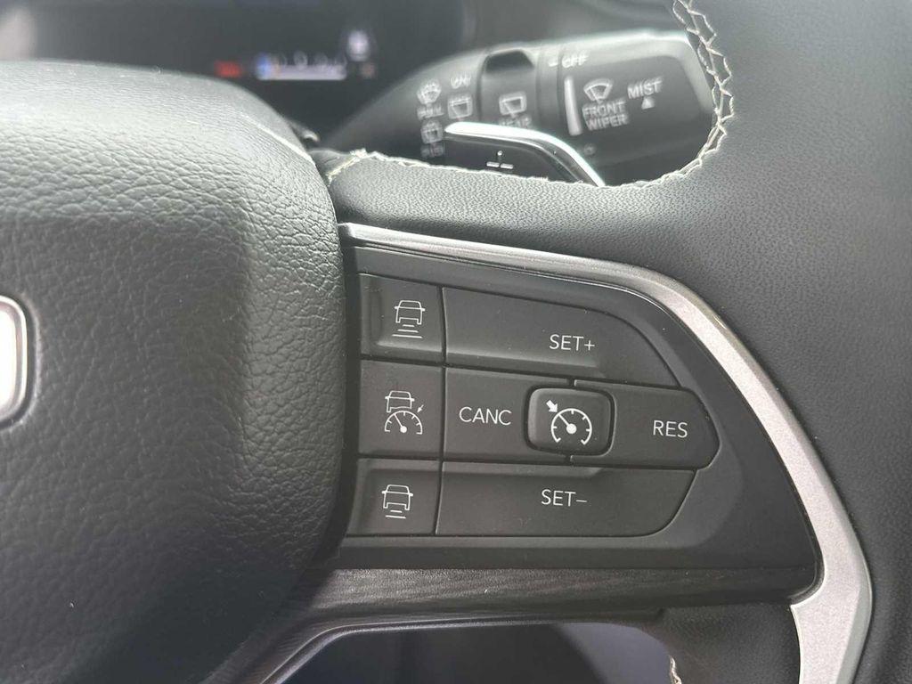 used 2024 Jeep Grand Cherokee car, priced at $35,800