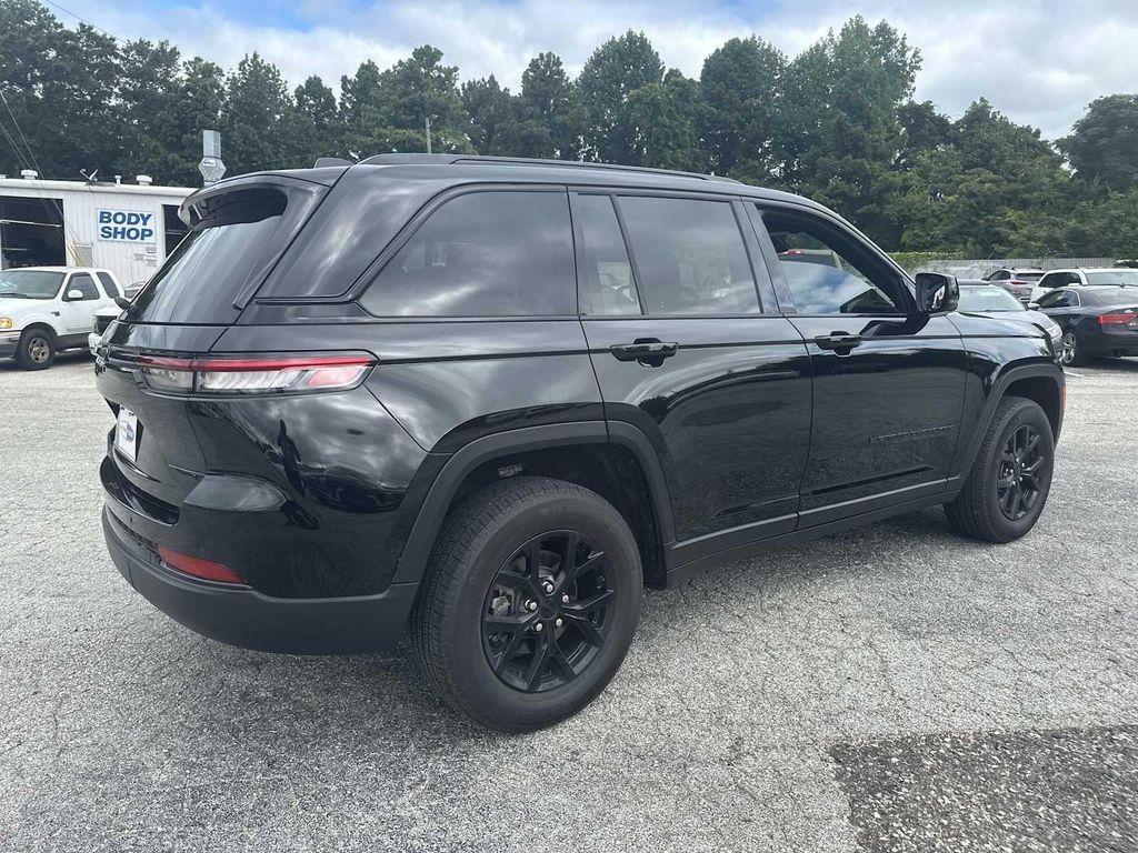 used 2024 Jeep Grand Cherokee car, priced at $35,800