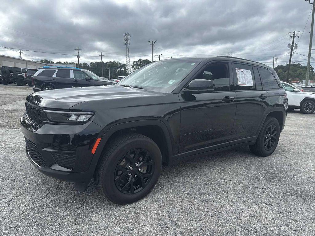 used 2024 Jeep Grand Cherokee car, priced at $35,800